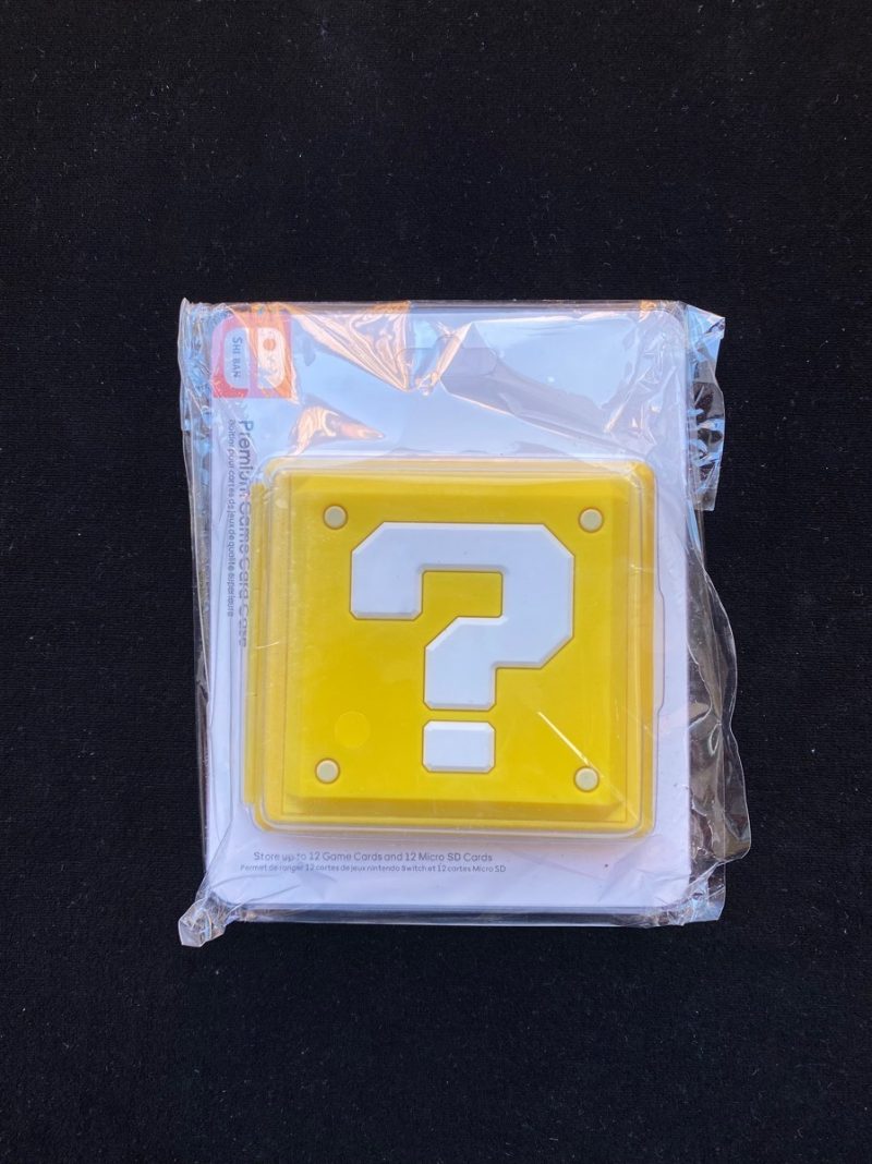 Estuche Protector para Nintendo Switch con Diseño de Signo Mario Bros Amarillo- Almacena 12 Juegos y 12 Micro SDs - Imagen 7