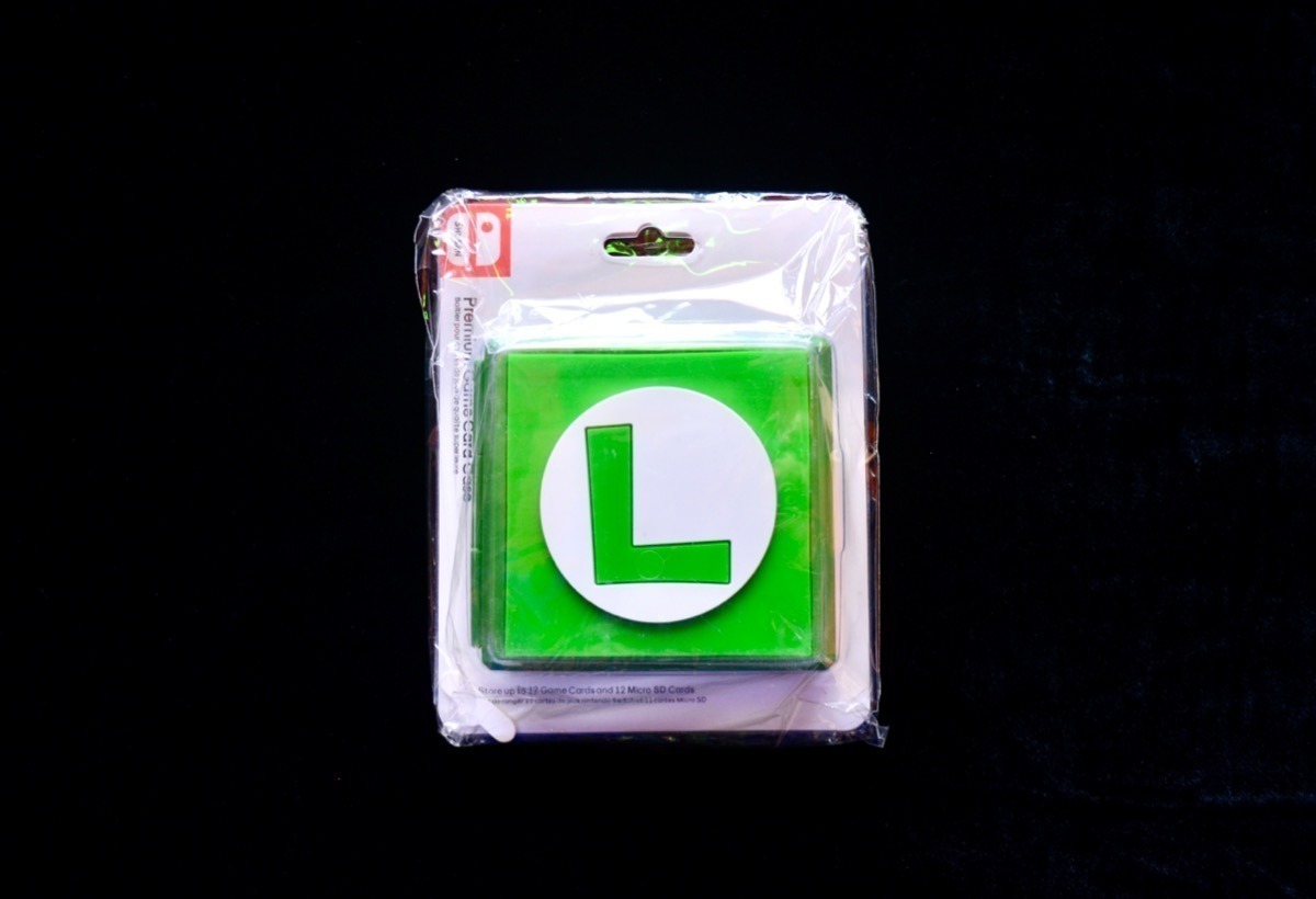 Estuche Switch Luigi para 12 Juegos y 12 Micro SD - Imagen 6