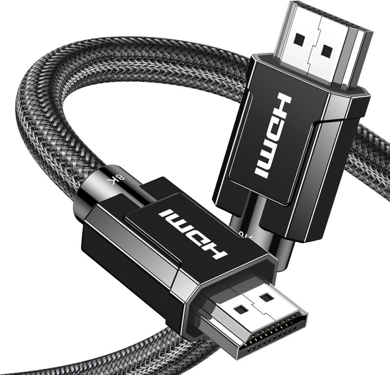 Imagen del Cable HDMI 2.1 UGREEN de cerca, mostrando su diseño elegante y robusto con conectores HDMI de alta calidad, ideal para conexiones de ultra alta velocidad y durabilidad extrema.