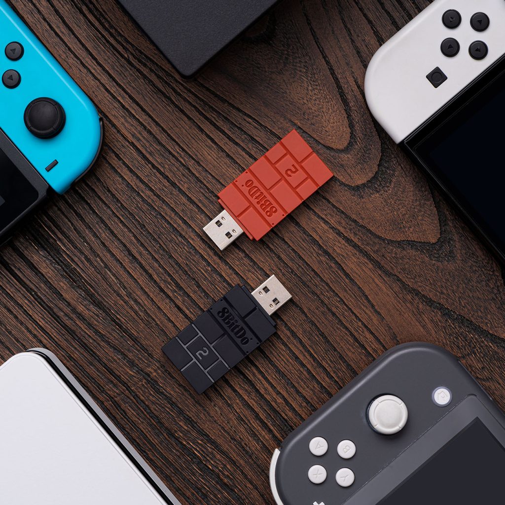 Vibración y Movimiento: Soporte de vibración en el modo X-input y soporte de movimiento de 6 ejes en el Switch​