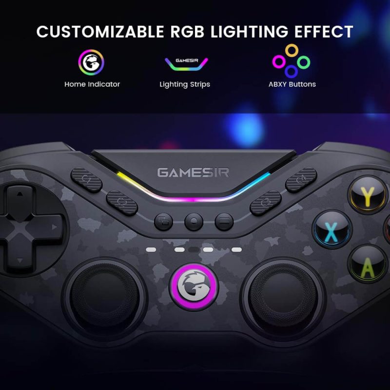 Control GameSir Tarantula Pro con efecto de iluminación RGB en los botones y joysticks.